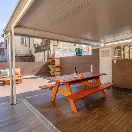 Host Wise - Charming Spacious Duplex House Casa de Férias *