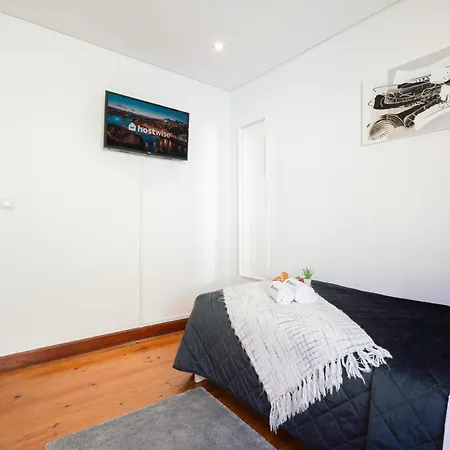 Host Wise - Charming Spacious Duplex House * São Mamede de Infesta