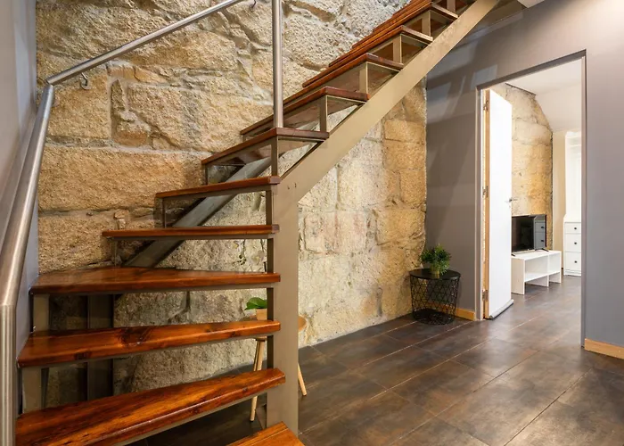 Host Wise - Charming Spacious Duplex House 度假居 *