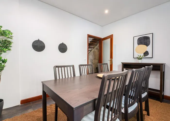 Holiday home Host Wise - Charming Spacious Duplex House