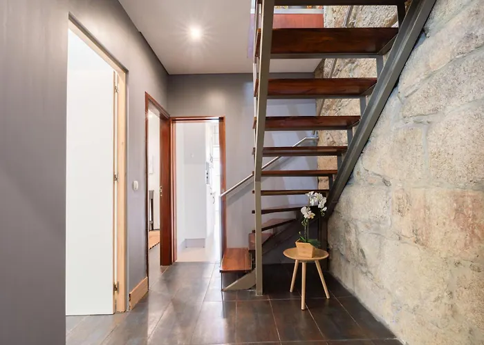 Host Wise - Charming Spacious Duplex House * São Mamede de Infesta