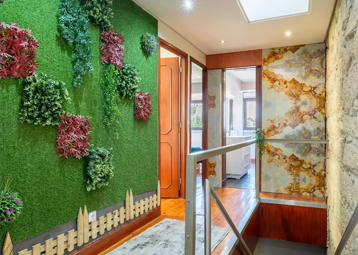 Host Wise - Charming Spacious Duplex House *