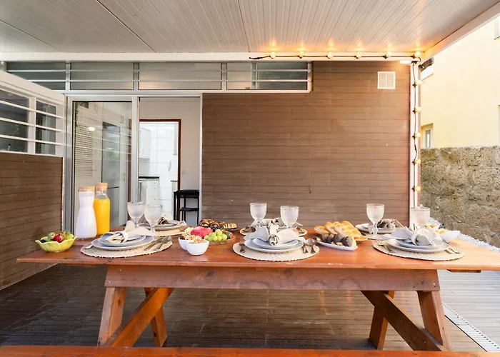 Host Wise - Charming Spacious Duplex House * São Mamede de Infesta