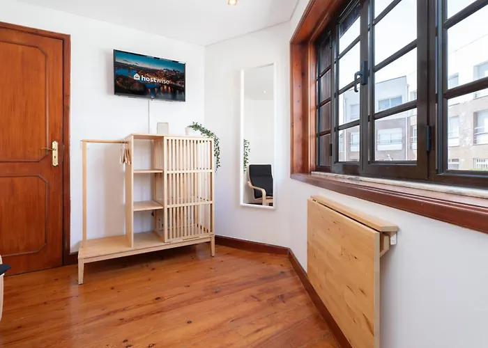 Host Wise - Charming Spacious Duplex House 度假居 *