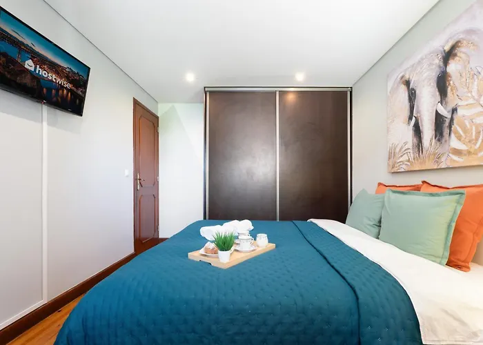 Host Wise - Charming Spacious Duplex House Sao Mamede de Infesta